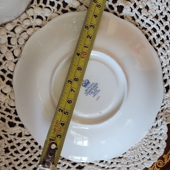 Royal standard fine bone china cup an saucer England - Picture 4 of 9